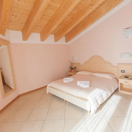 Residence Hotel Raggio Di Luce-2